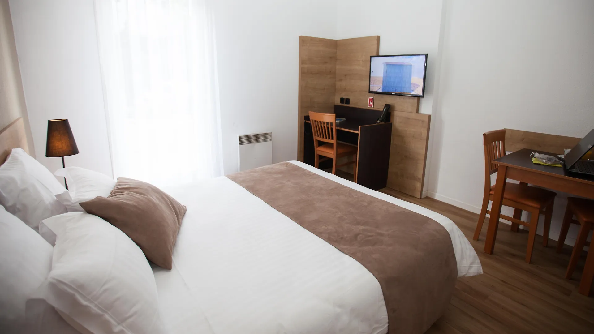 ** Apartment Privilodges Apparthotel Lyon Lumiere France